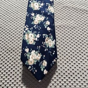 Fantastic mens tie!